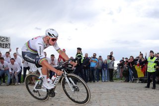 Mathieu Van der Poel beaucoup trop fort dans l'Enfer du Nord. KEYSTONE/EPA/TERESA SUAREZ